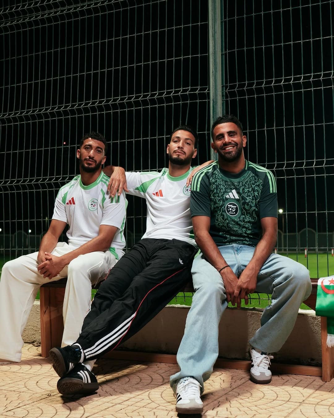 Nouveau maillot domicile de l'équipe d'Algérie 2024-2025 par adidas, design moderne et symbolique